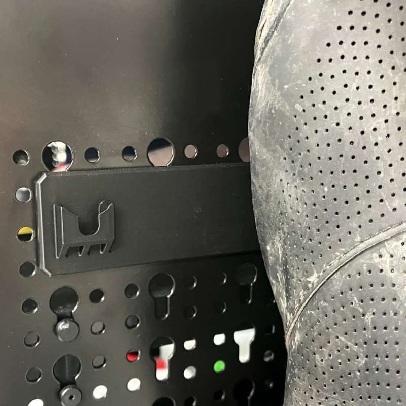 ฐานติดผนังโรงรถสำหรับแขวนรองเท - Cycling Gear Wall Storage บทวิจารณ์และราคา